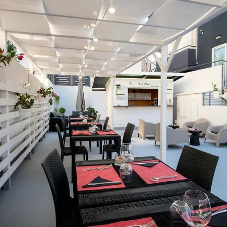 Bianca Hotel